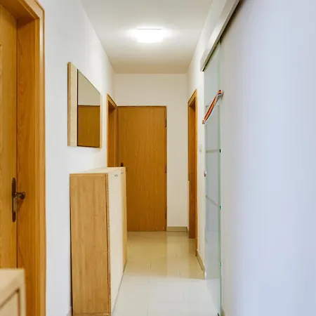 Wunderschoene Helle Apartment Innsbruck