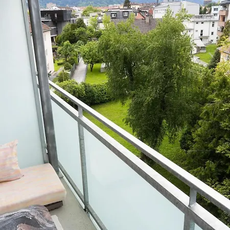 Wunderschoene Helle Apartment Innsbruck